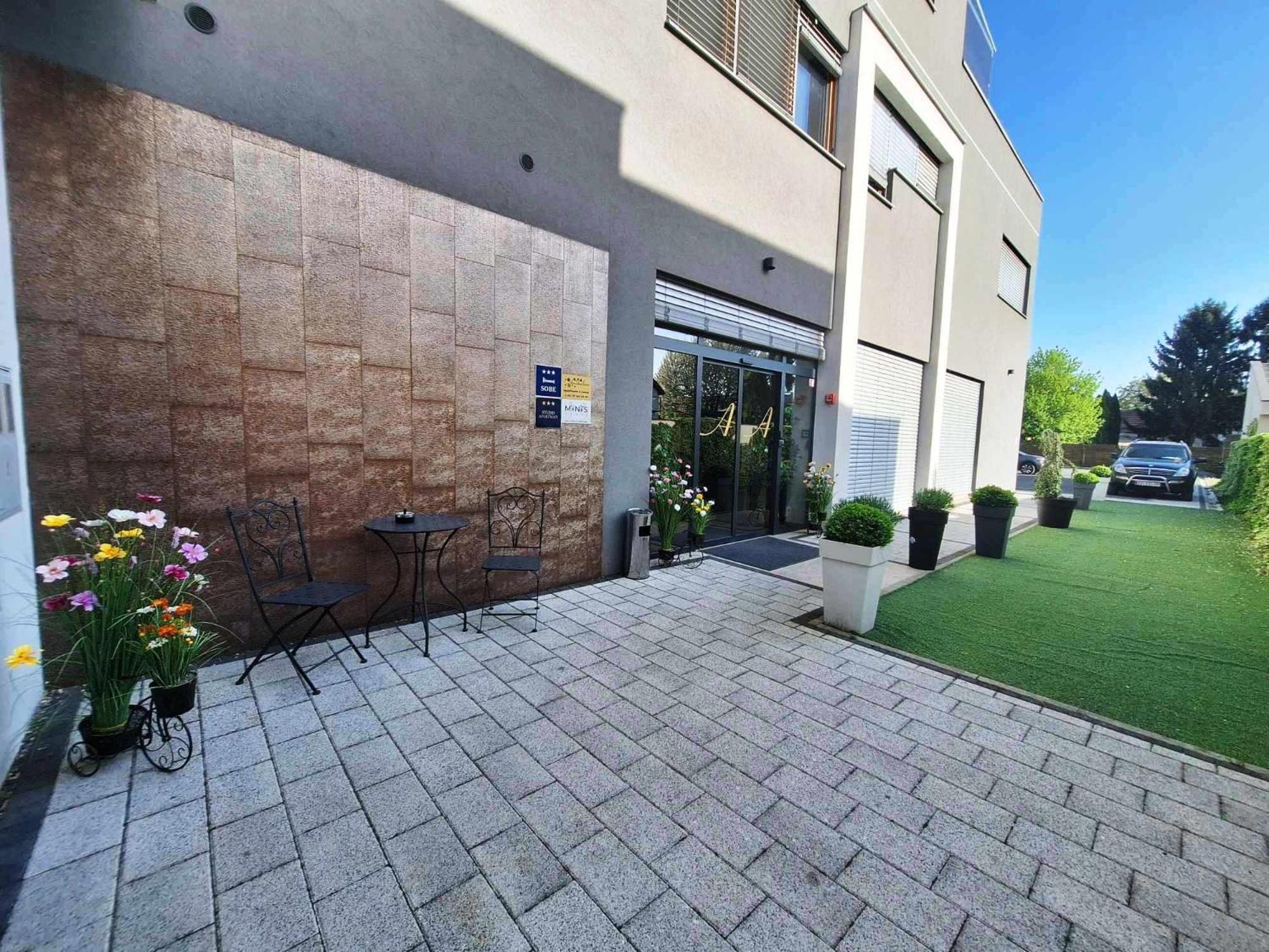 Arcobaleno Apartments & Rooms Varazdin Exterior photo